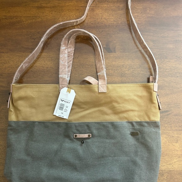 NWT - Roxy Bag - Picture 2 of 11